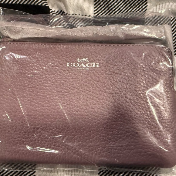Coach Handbags - BRAND NEW Coach wristlet! Beautiful color!